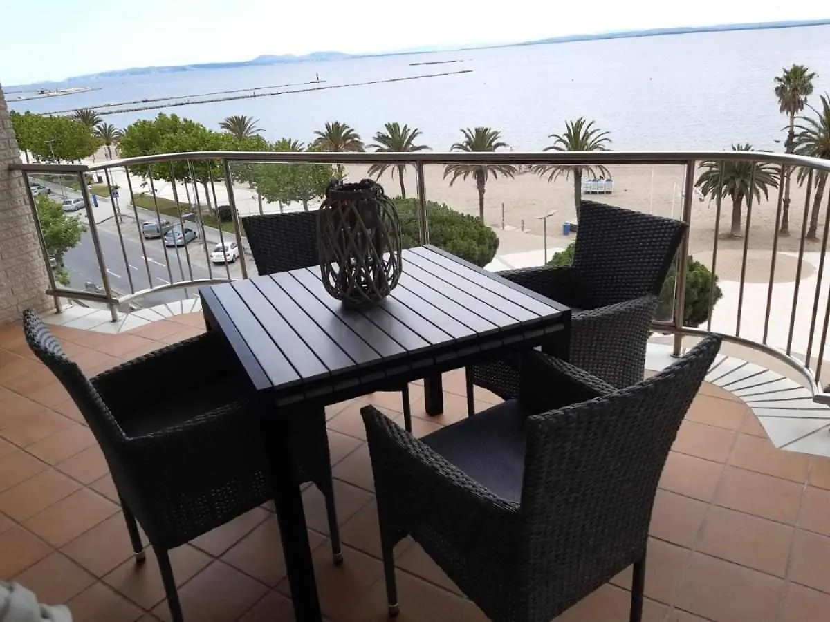 Roses Casc Antic Sl Avda Rodhe Apartment Spain